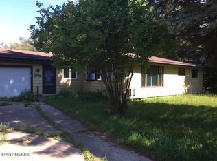 2967 Page Rd, Manistee, MI 49660
