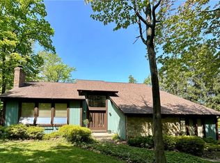 8250 Hermitage Rd, Painesville, OH 44077