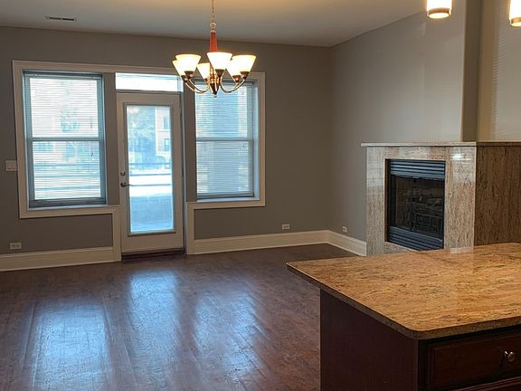 5th image of 3527 S King Dr APT 1N