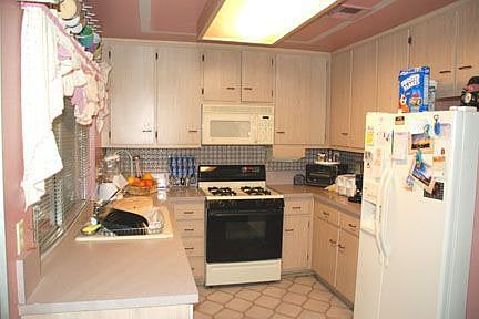 4th image of 1311 N Tam O Shanter Dr