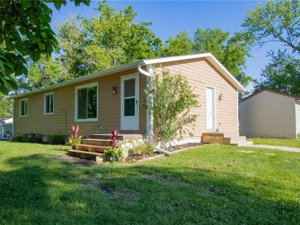305 E Garfield St, Truro, IA 50257