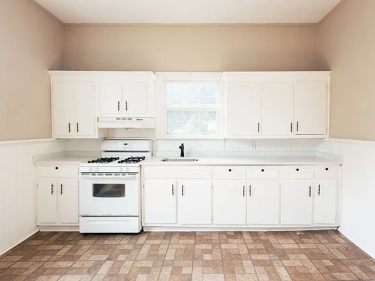 457 Forsyth St — Photo 21