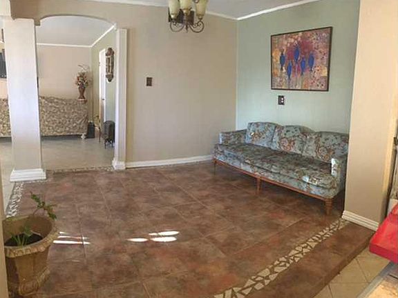 4th image of 1508 Dennis Cir