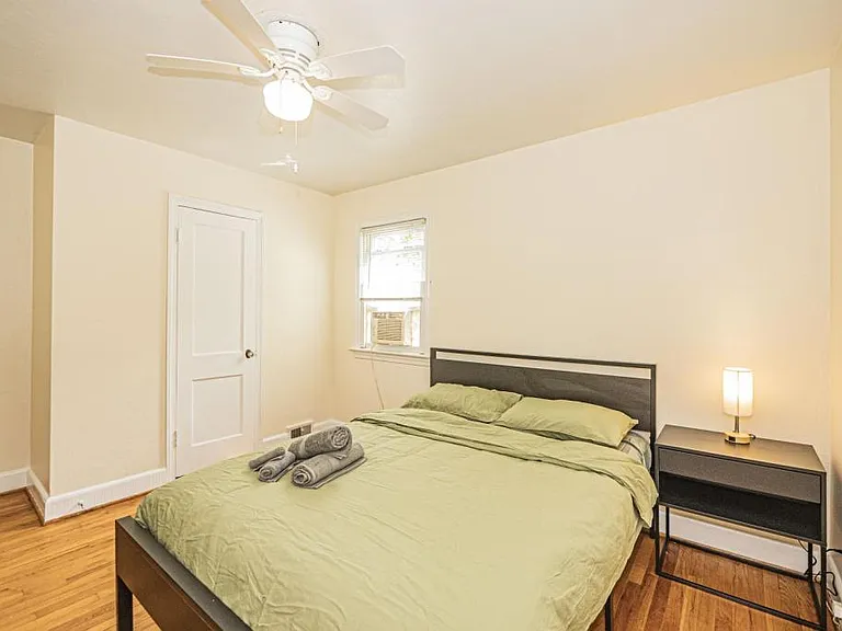 8411 Potomac Ave — Photo 17