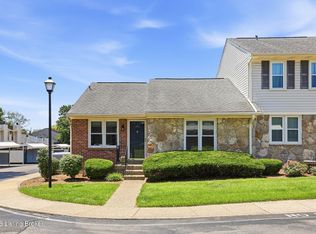 910 Dana Marie Dr, Louisville, KY 40223