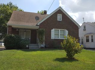 806 E Seneca Pl, Peoria, IL