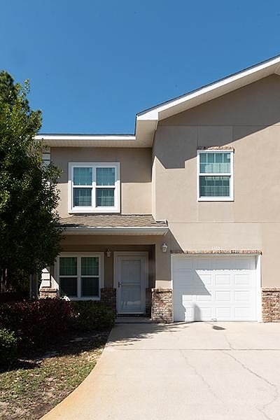 1st image of 1470 Bentley Cir