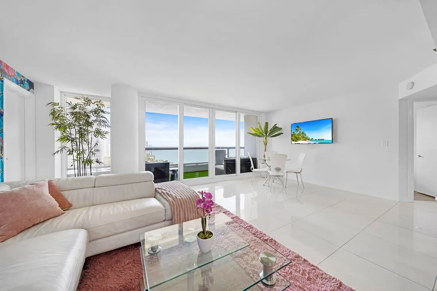 2 bed, 2.0 bath, 1474 sqft, $12,267 — Photo 3