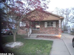 19166 Glenmore, Redford, MI 48240
