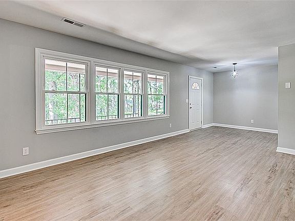 4th image of 4972 Jordan Valley Rd