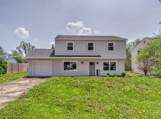 178 Queenswood Rd, Bolingbrook, IL 60440