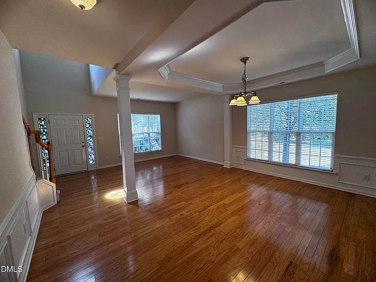 3303 Colorcott St — Photo 8