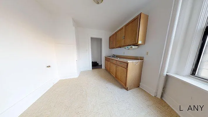 Rented by LandSeair Real Estate Group | media 11