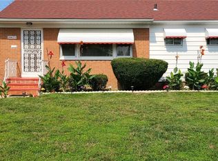 20673 Bowling Green Rd, Maple Heights, OH 44137