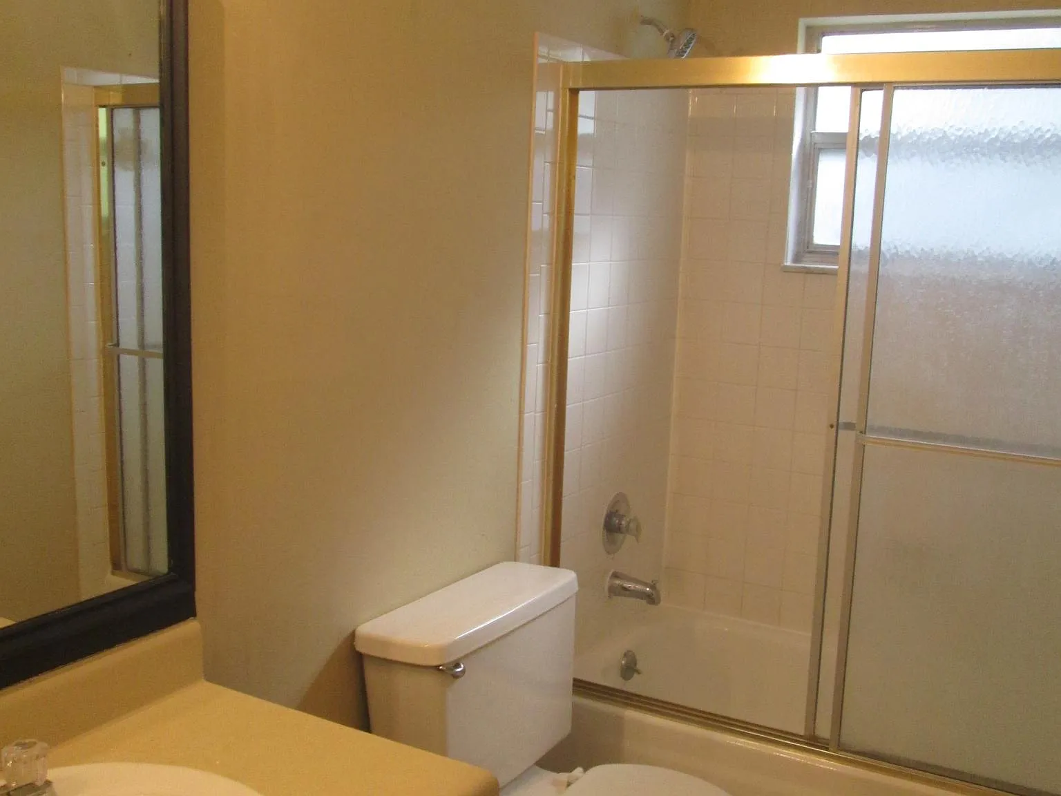 3 bed, 1280 sqft, $2,195 — Photo 2