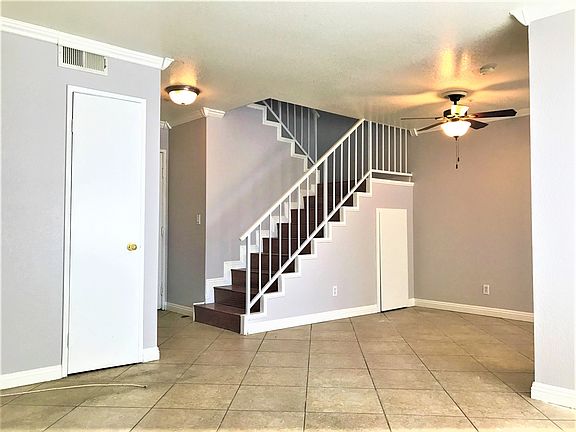 Living & Dinning Area