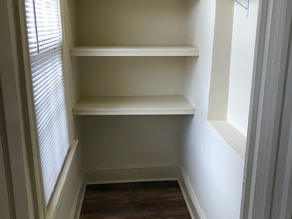 427 - Comes Unfurnished