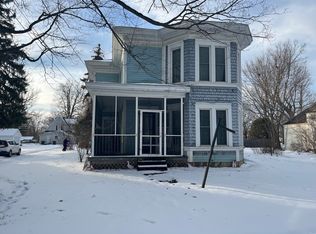 219 N Main St, Bancroft, MI 48414