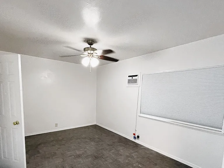 1449 Dover Ave — Photo 1
