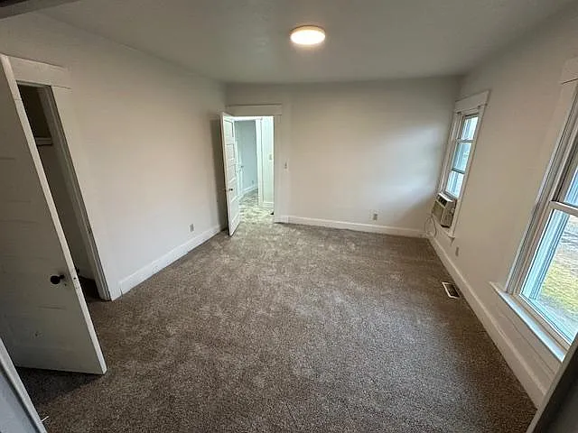 517 Drury Ln — Photo 14