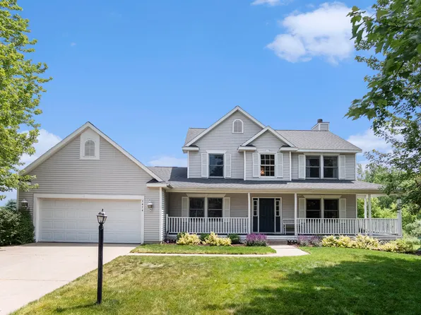 7474 Agawa Trl NE, Rockford, MI 49341