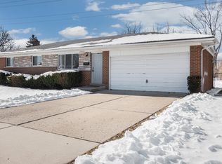 33061 McCoy Dr, Sterling Heights, MI 48312