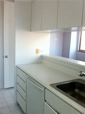 Rented by Sumitomo Real Estate Sales | media 21
