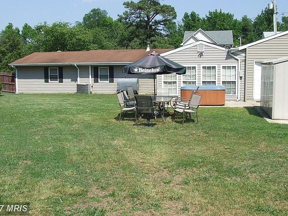 3rd image of 7354 Holstein Ave