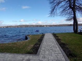 10 Beechtree Dr, Lakeville, MA 02347