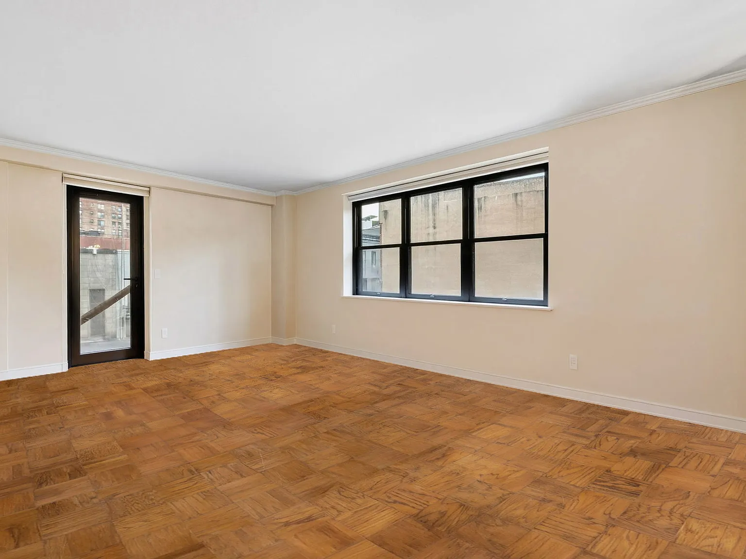 345 East 81st Street — Photo 3
