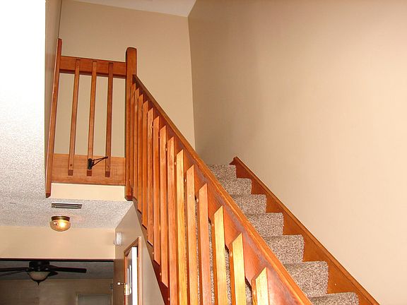 2nd image of 3994 Roebling Ln