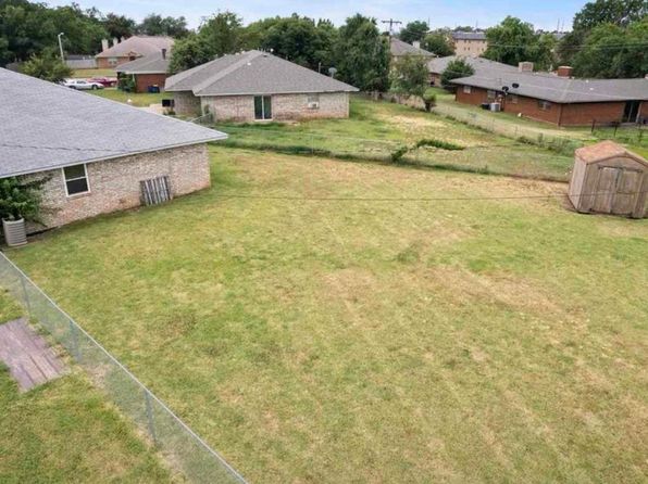 710 E Redbud Ct #710