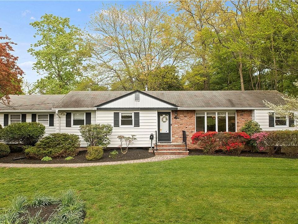 1st image of 8 N Birch Drive