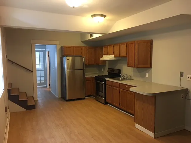 350 Logan St SE #1 — Photo 3