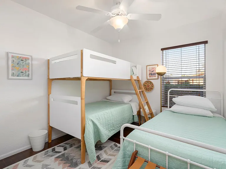 3911 E Dahlia Dr — Photo 10