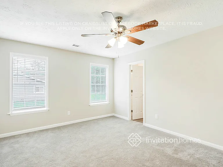 4469 White City Rd — Photo 16