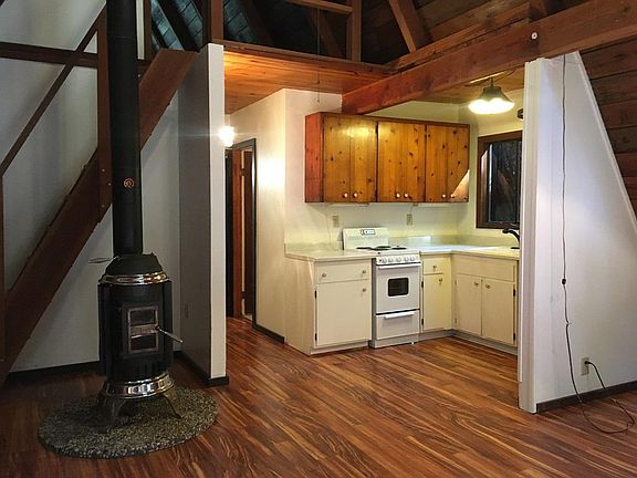 3rd image of 1010 Cazadero Hwy