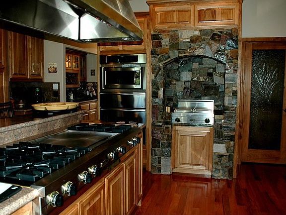 24" Stone Viking BBQ & 6 burner, 24"griddle