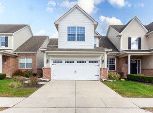 4370 Bennett Park Cir, Troy, MI 48085