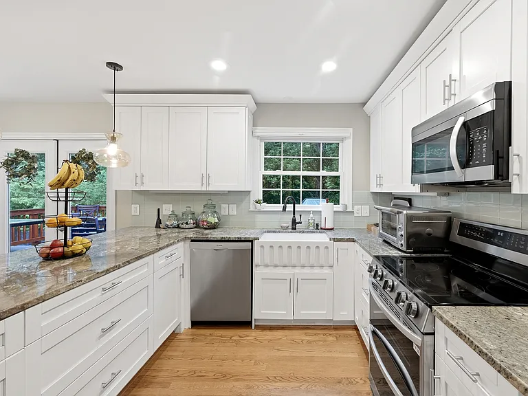 911 Riva Ridge Dr — Photo 12