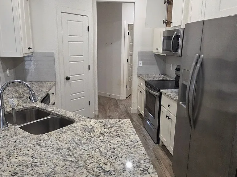 2143 Sweetwater Ranch Ave — Photo 3