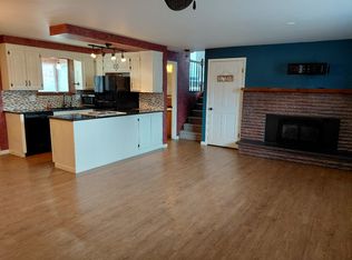 1680 Cormier Rd, Green Bay, WI 54313