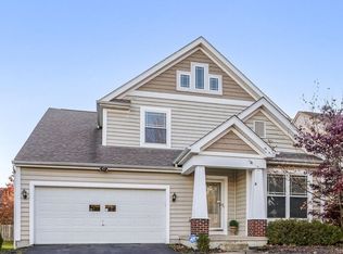 687 Sanville Dr, Lewis Center, OH 43035