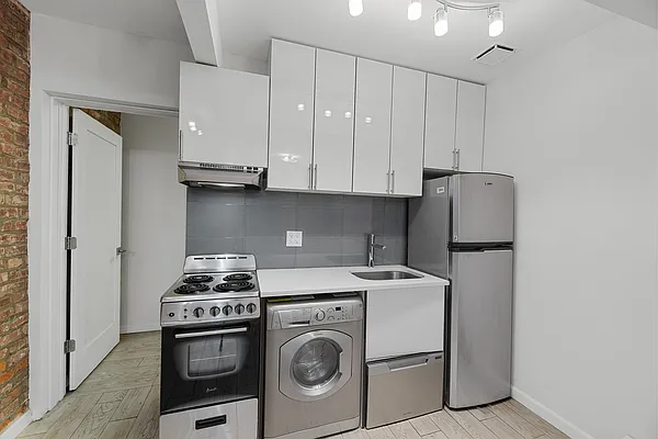 Rented by REAL New York | media 27