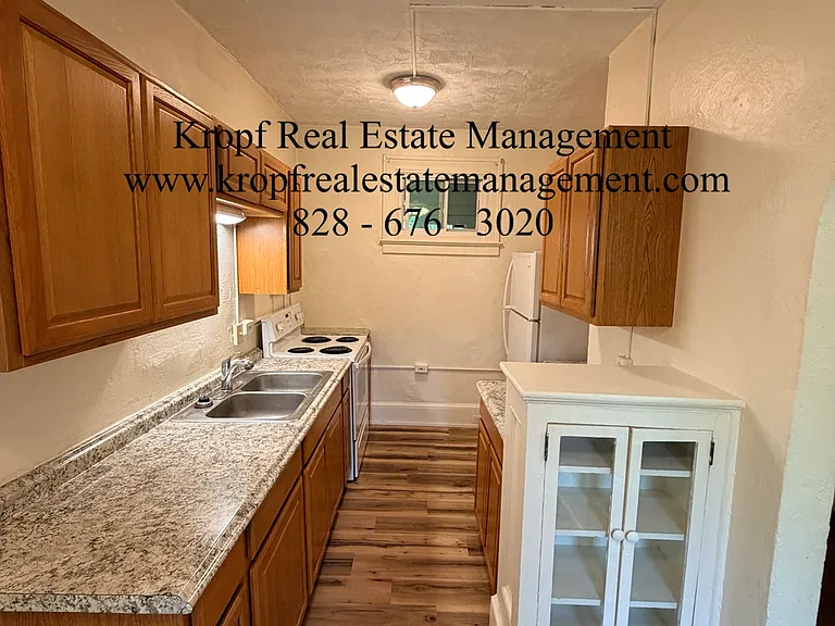 129 Lakewood Dr #2 — Photo 3