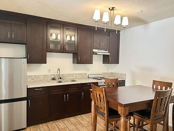 3rd image of 515 N New Ave #14
