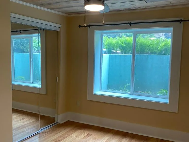 3865 Holdrege St #2 — Photo 9