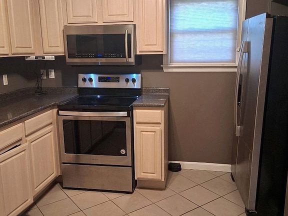3rd image of 36 Palmer St Unit 1
