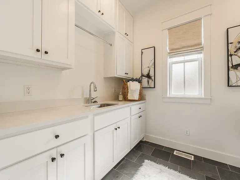 328 N Cross Ave — Photo 34