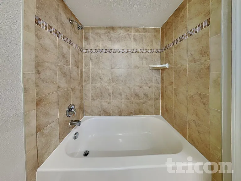 1807 N Waterman Dr — Photo 9